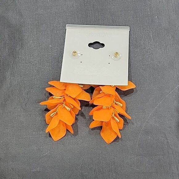 BRAND NEW NATASHA STATEMENT COLORED PETAL DROP EARRINGS - Picture 13 of 15